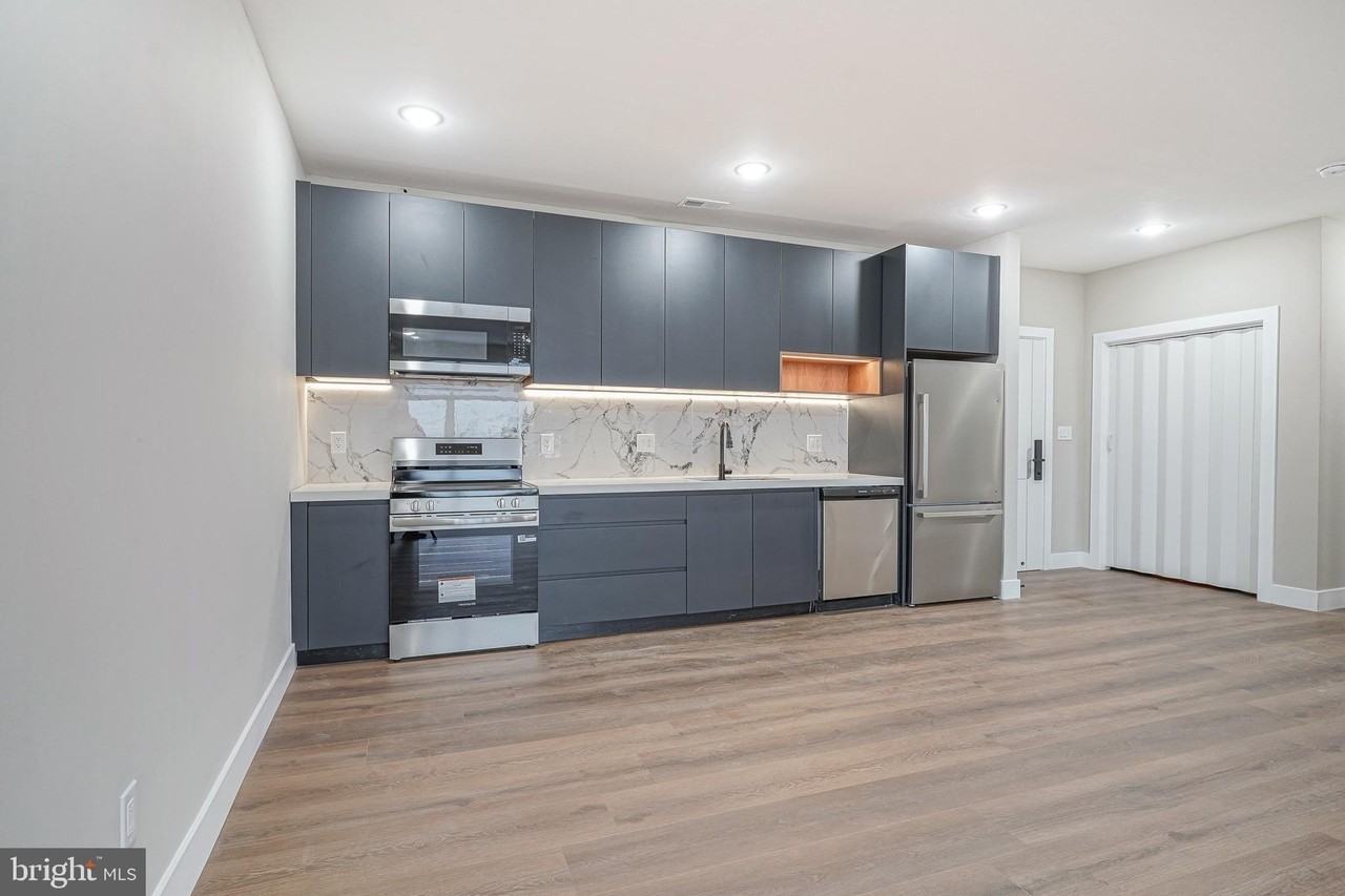 4432 Wingate St #304 - Photo 5 of 32