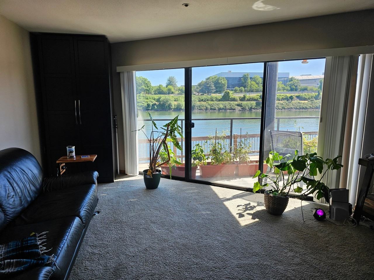 1020 1020 NW Naito Park Way #N4 - Photo 3 of 15