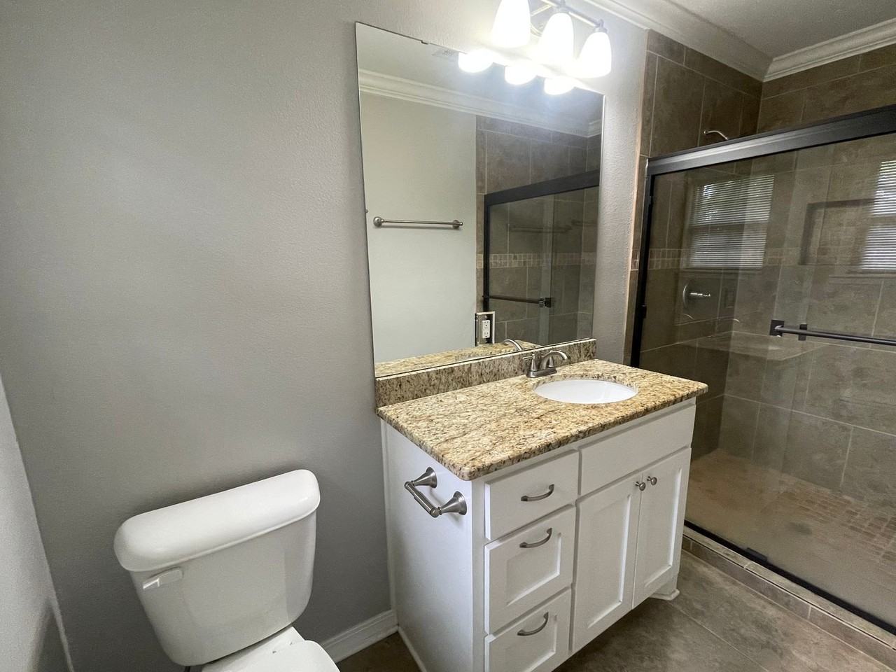 2033 Horton Ave - Photo 7 of 14