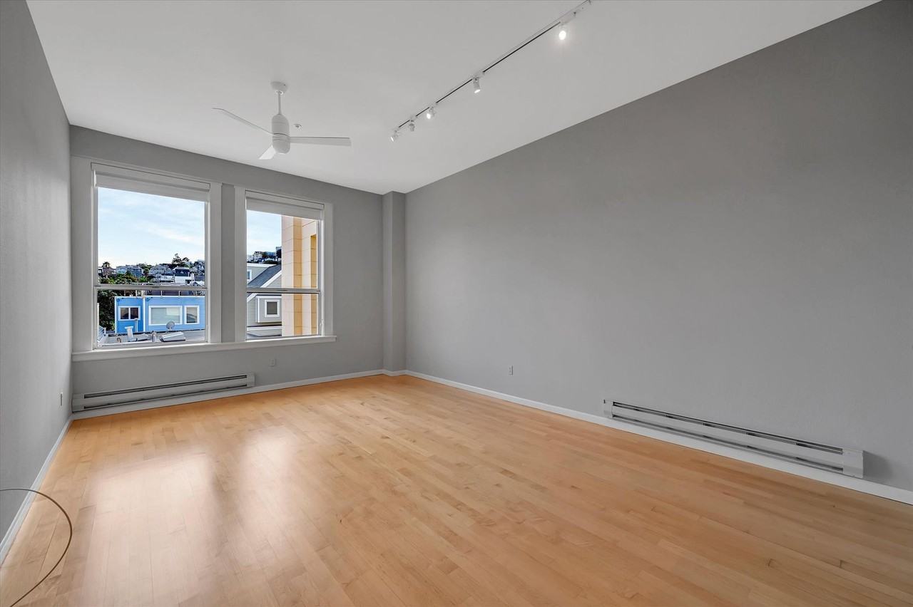 317 29th St #304 - Photo 7 of 33