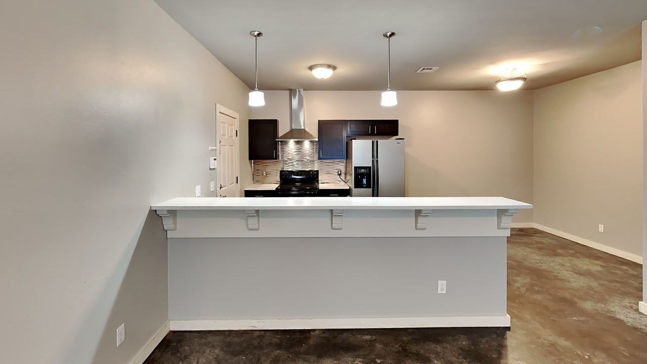 11153 Nw 5th Ter - Photo 6 of 16
