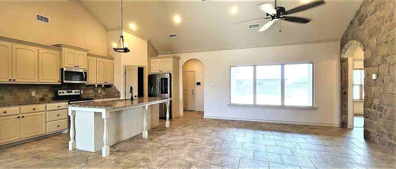 5234 Kemper St - Photo 2 of 28