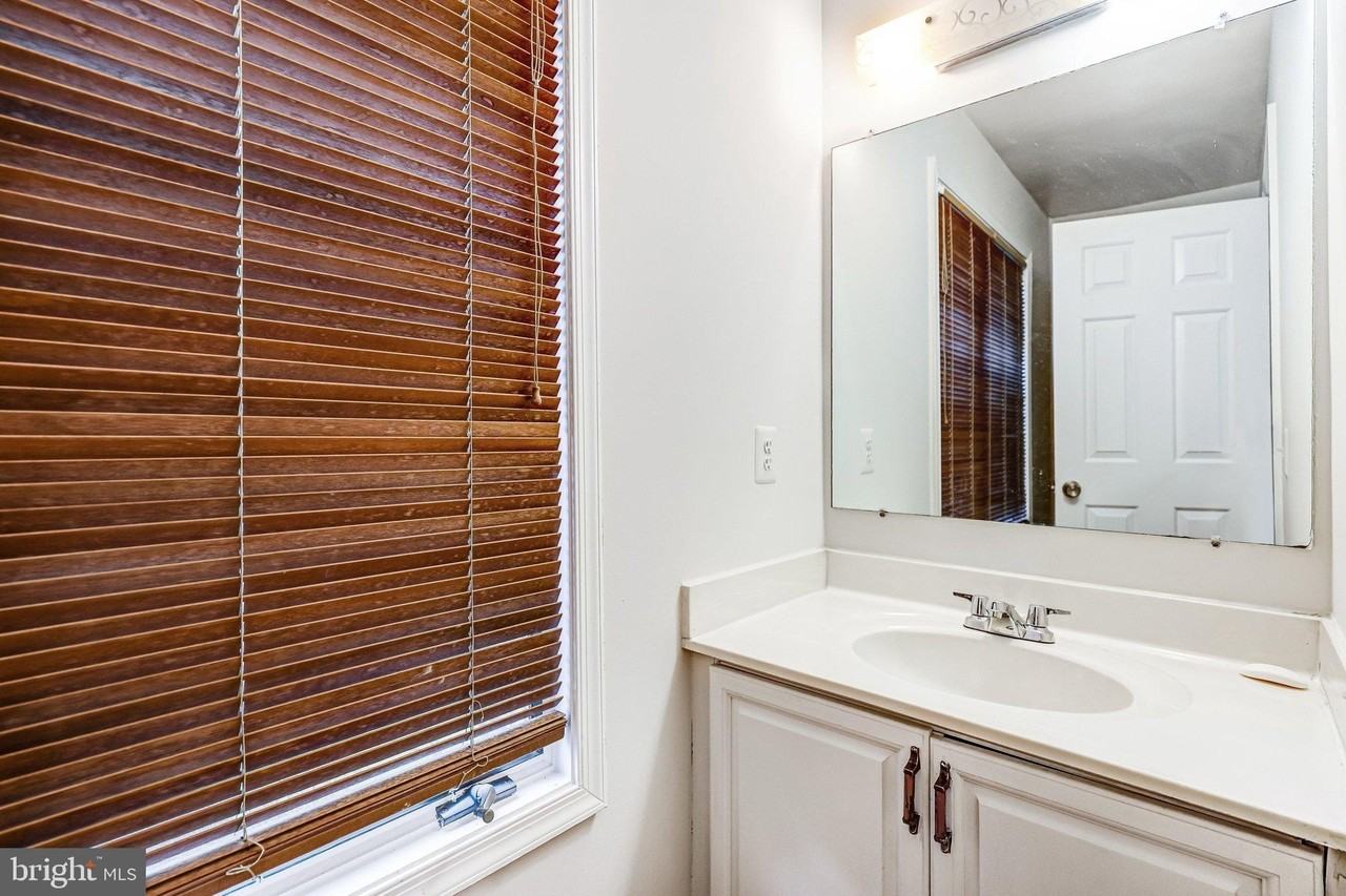 6523 Gretna Green Way - Photo 7 of 26