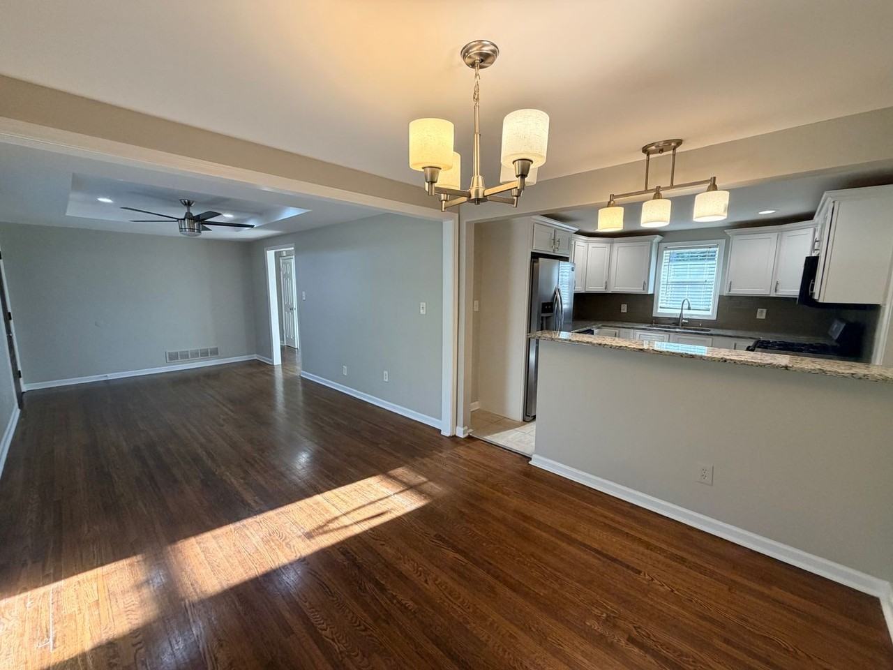 3567 Brookfield Ln - Photo 6 of 18