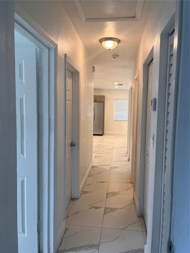17175 Nw 41st Ave - Photo 4 of 6