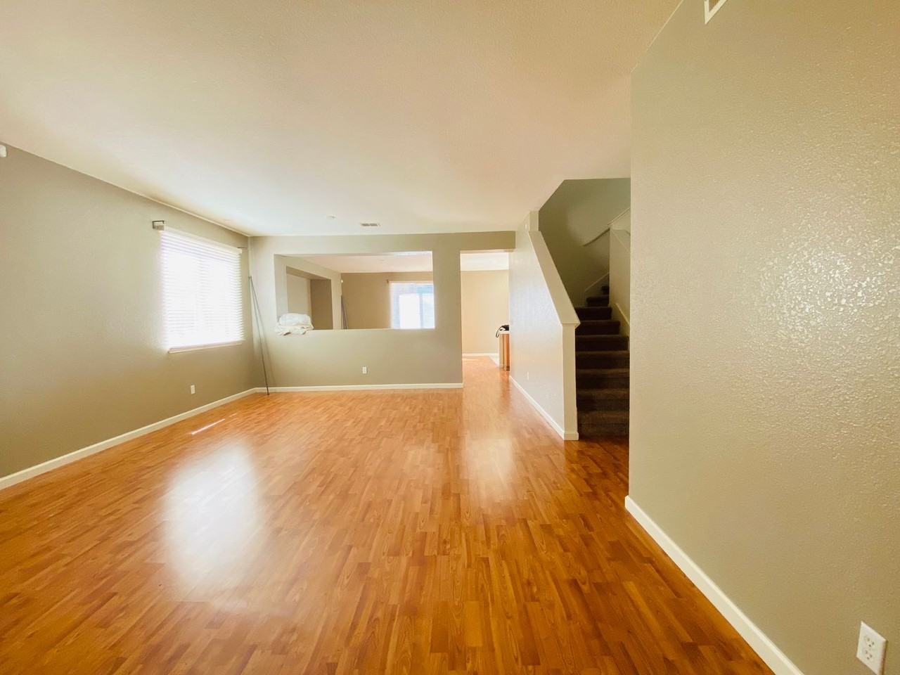 5912 Mclean Dr - Photo 3 of 30