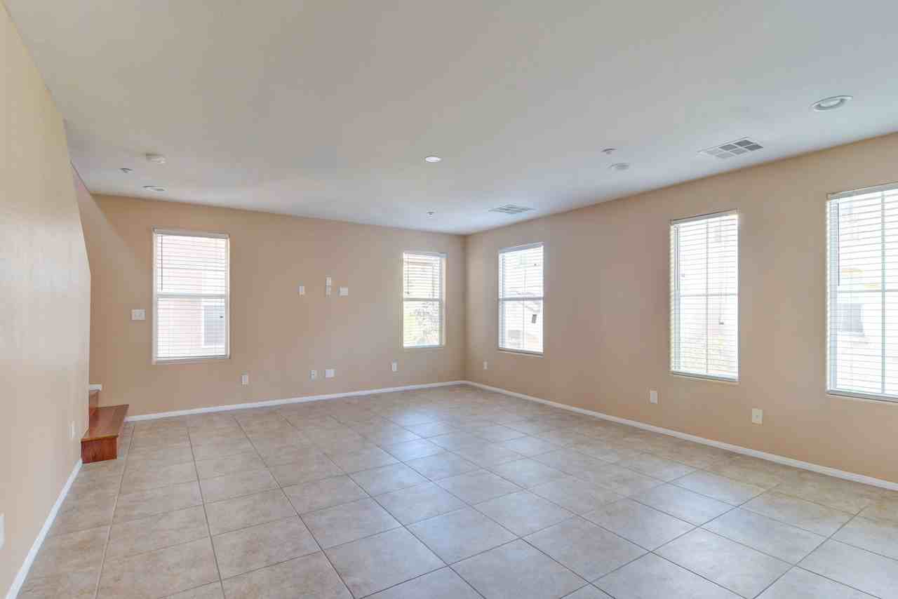 6484 Arrow Cottage Ct - Photo 4 of 11