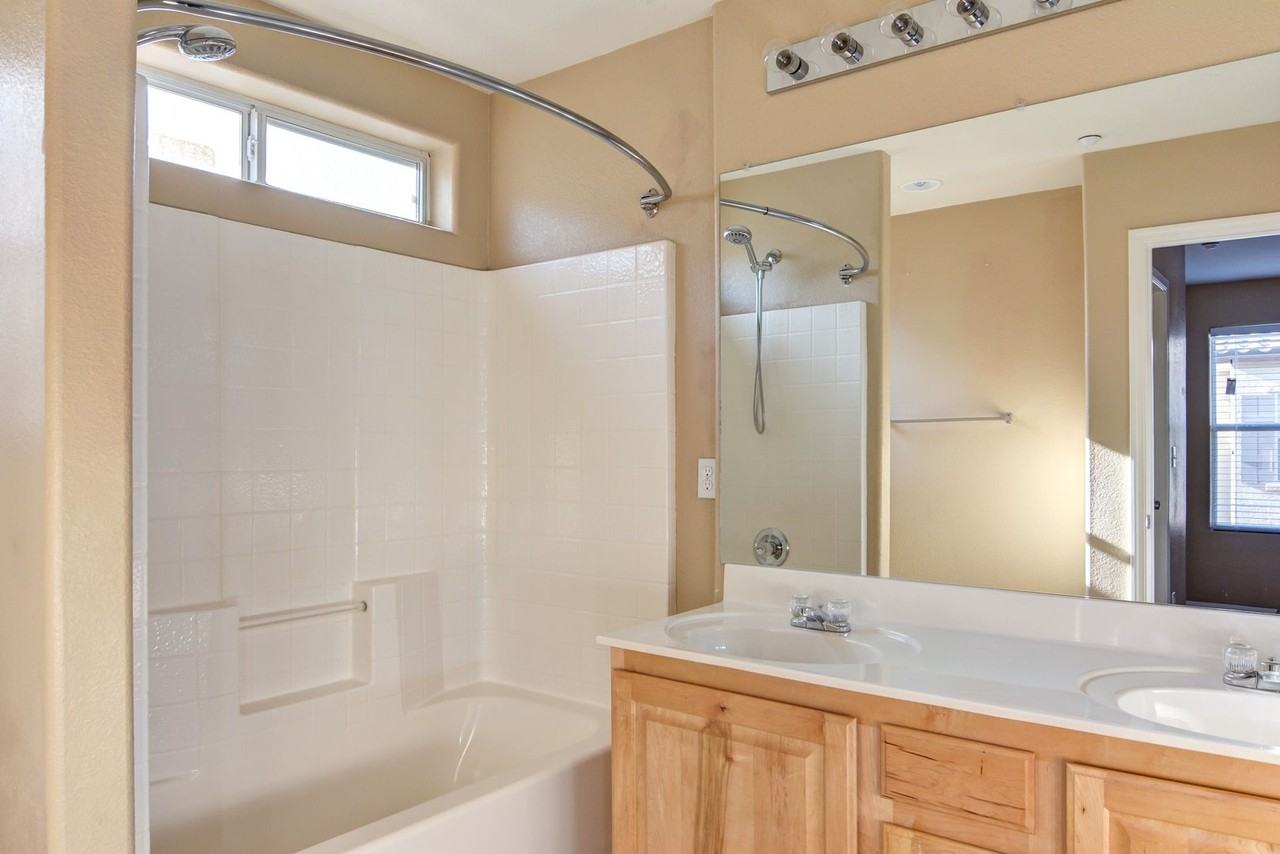 6484 Arrow Cottage Ct - Photo 5 of 11