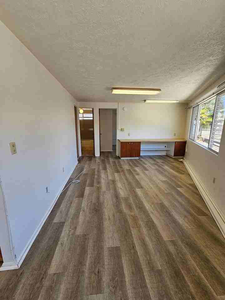 3415 Kalua Rd #B - Photo 2 of 9