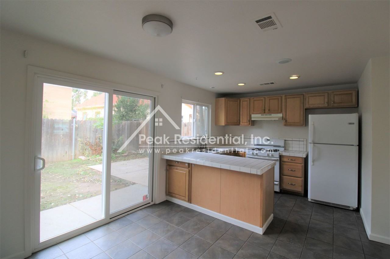 3801 6th Ave - Photo 6 of 25