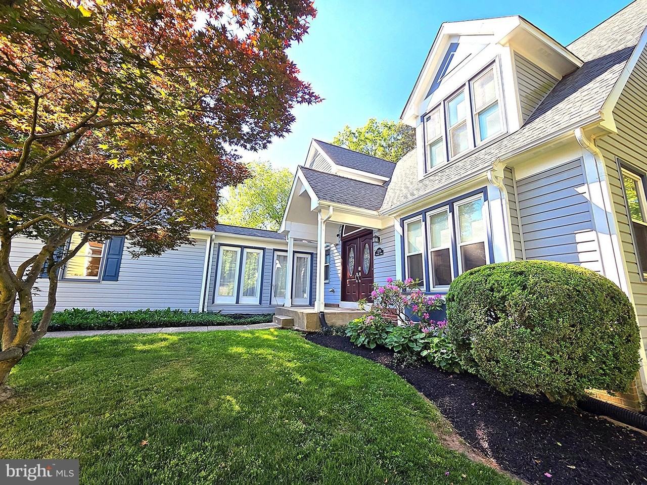 5270 Ellicott Dr - Photo 3 of 50