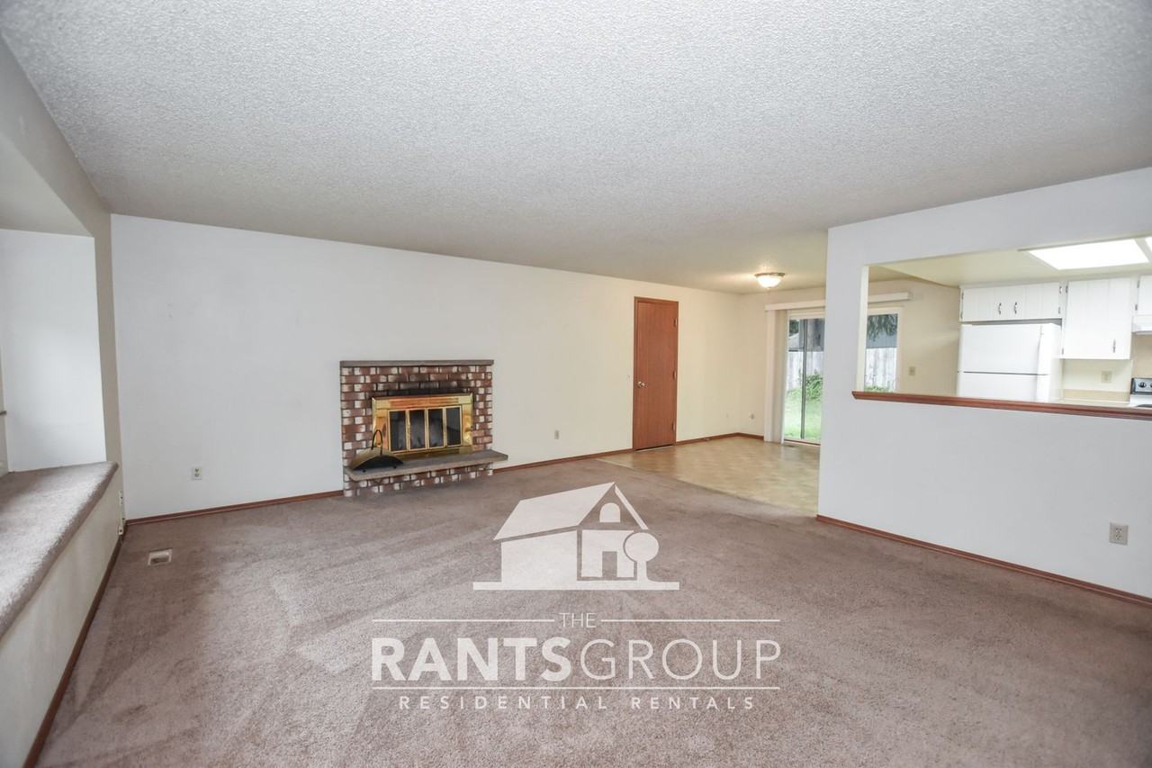5708 18th Ave Se - Photo 5 of 20