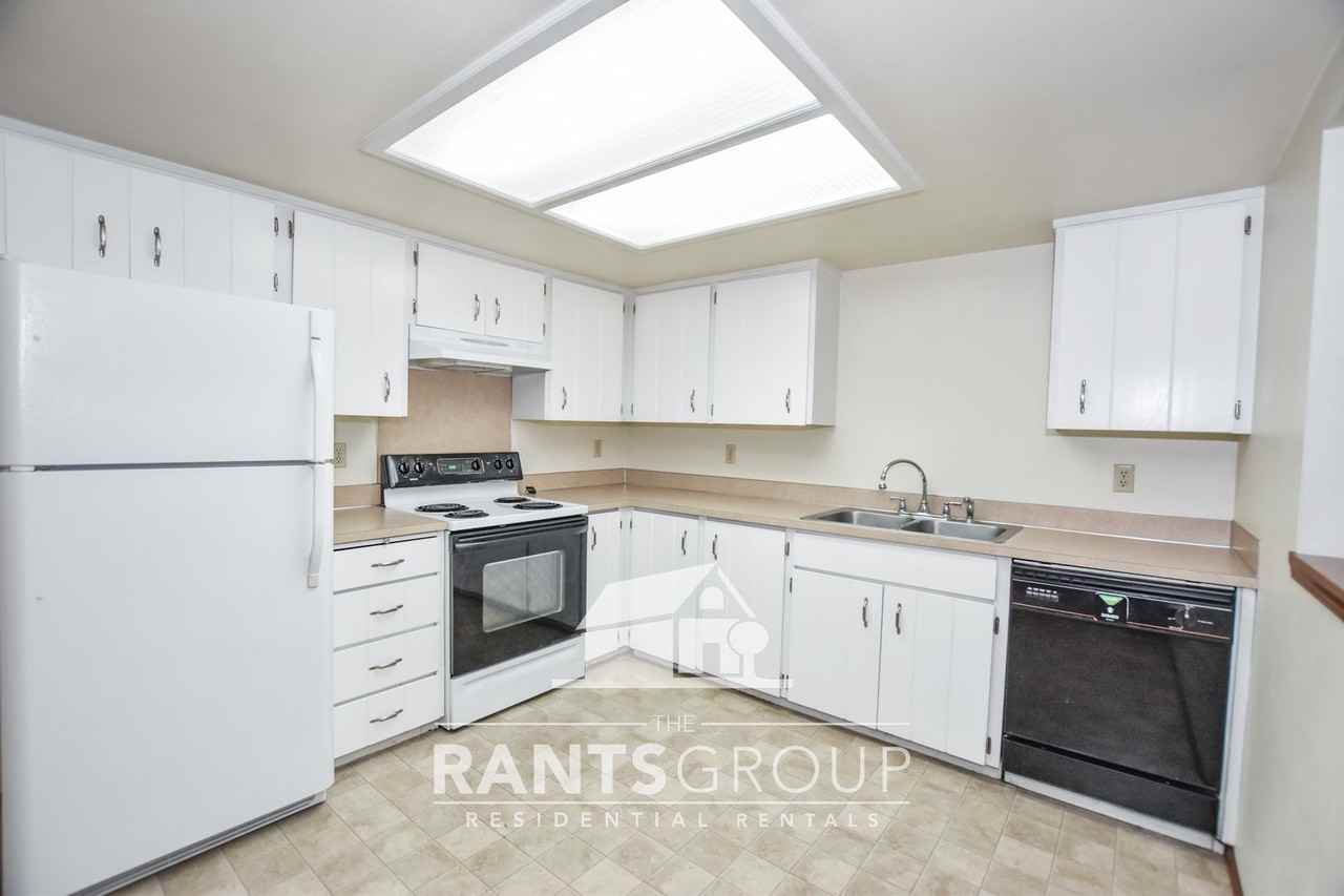 5708 18th Ave Se - Photo 6 of 20