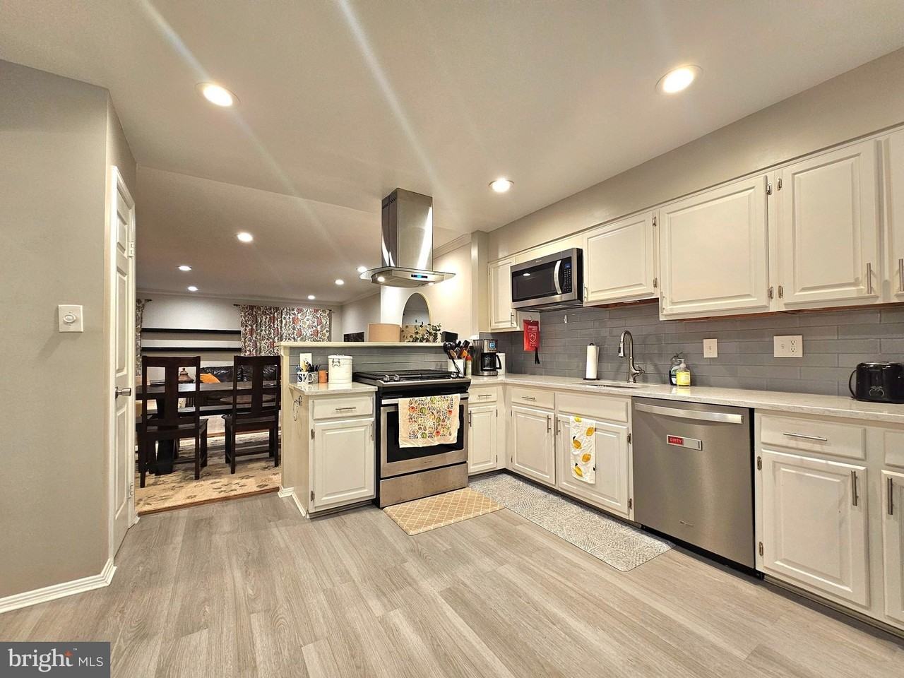7823 Painted Daisy Dr - Photo 4 of 23