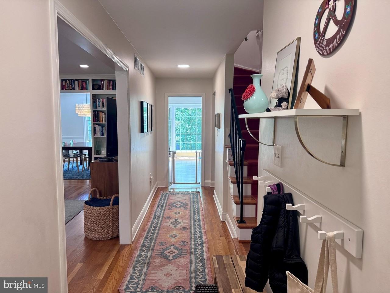 6621 Mclean Ct - Photo 2 of 28