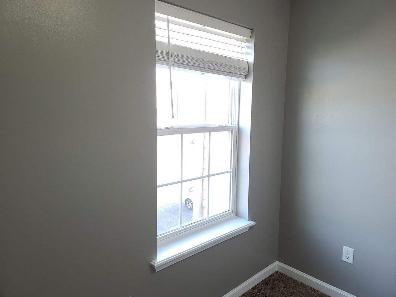392 Viewpoint Way - Photo 3 of 50