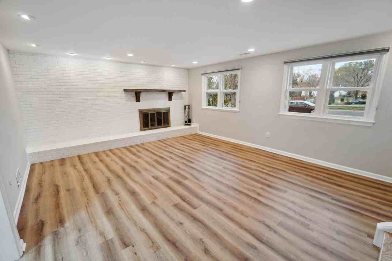 1710 Palm Springs Dr - Photo 6 of 22