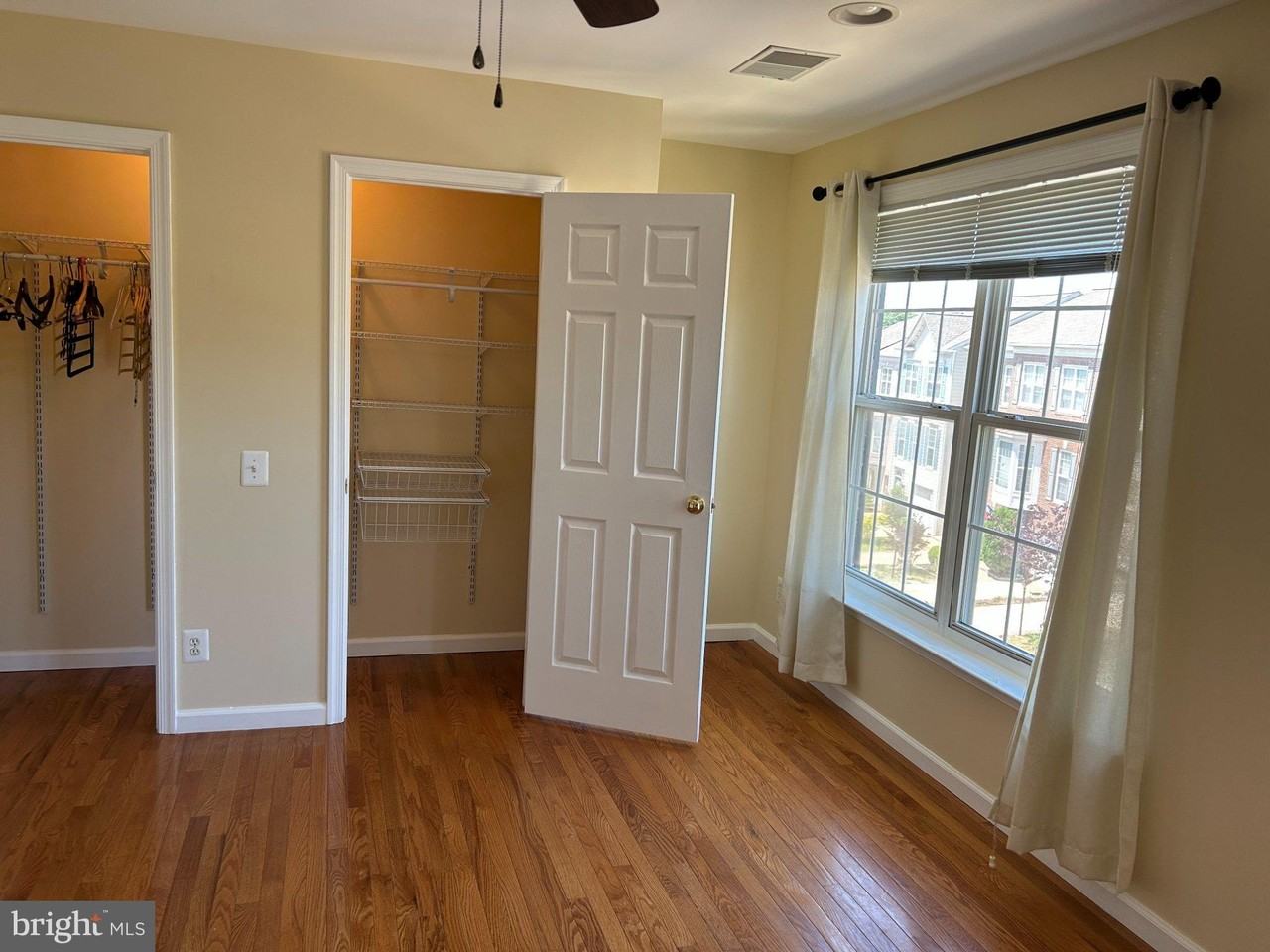 6391 Hawk View Ln - Photo 5 of 48