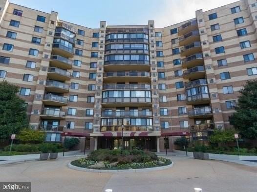 8380 Greensboro Dr #519