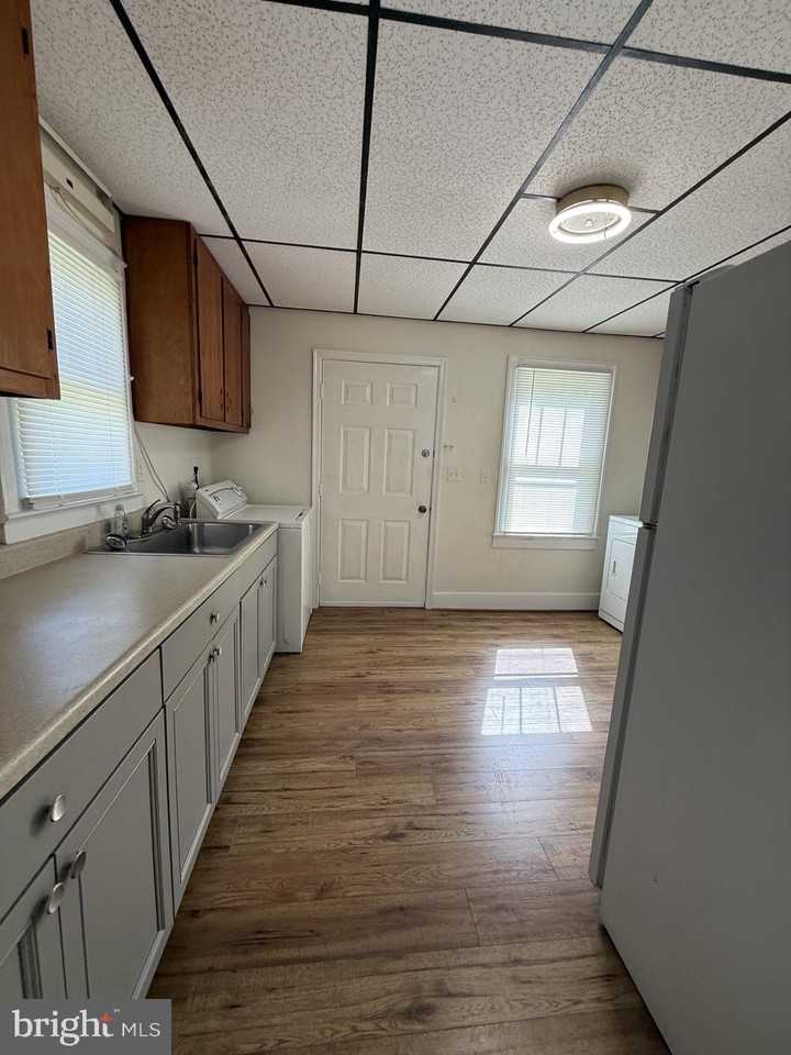 5497 Rosedale Dr - Photo 4 of 12