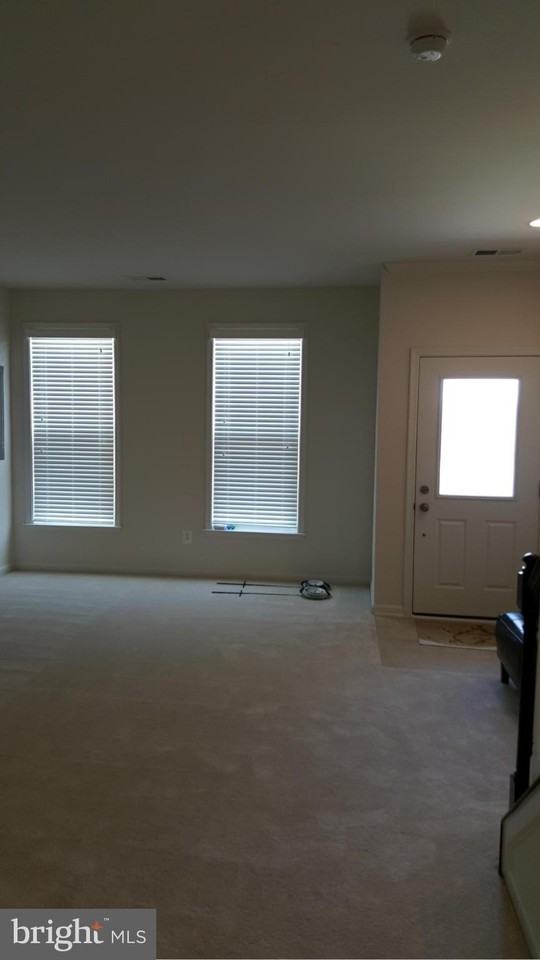21725 Pagoda Ter - Photo 5 of 30