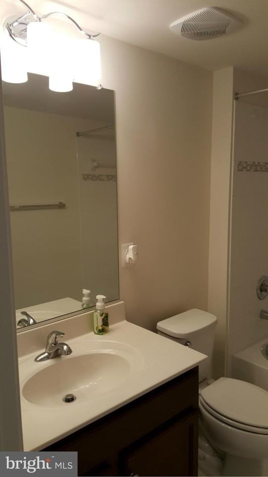 21725 Pagoda Ter - Photo 6 of 30