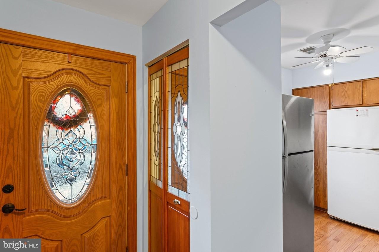 2053 Mayflower Dr - Photo 3 of 50
