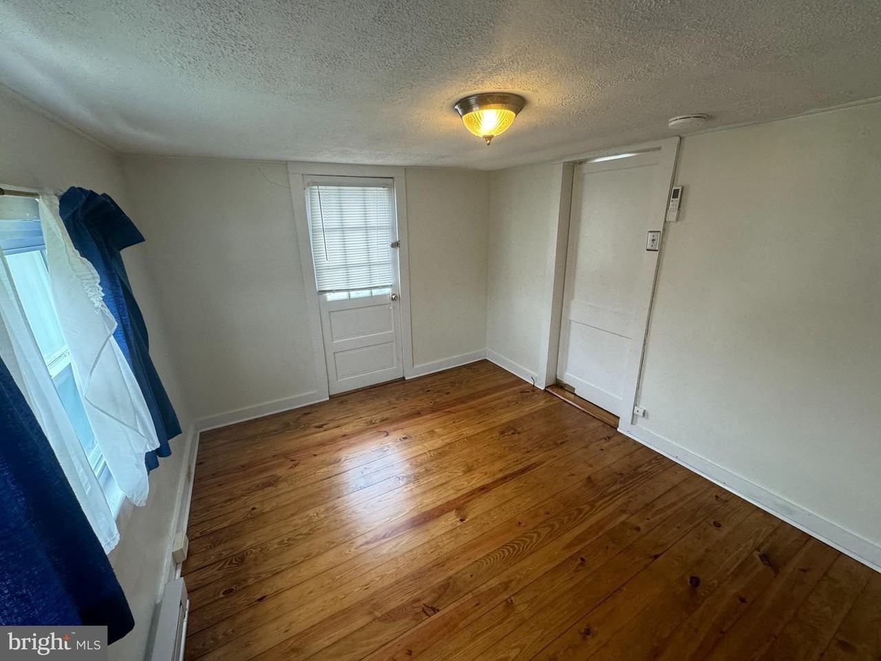 430 W High St - Photo 5 of 26
