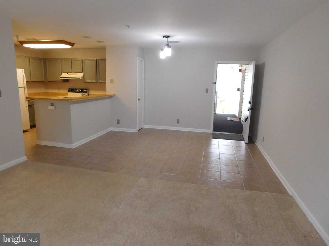 200 Dover Pl #202 - Photo 5 of 21