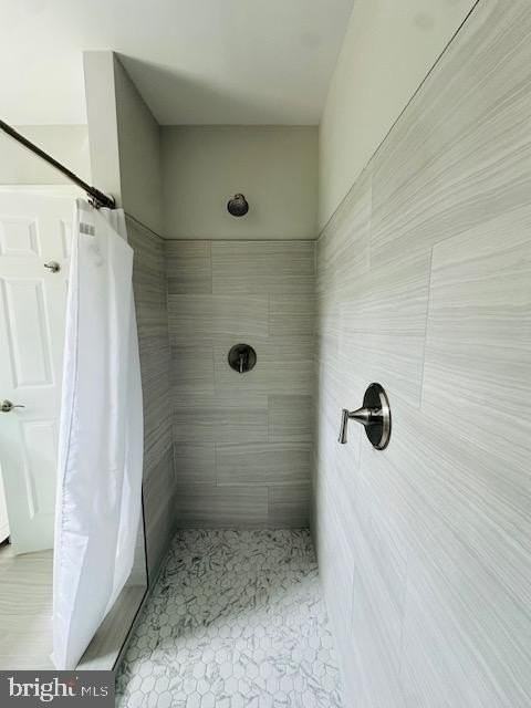 1260 Elm St - Photo 6 of 37