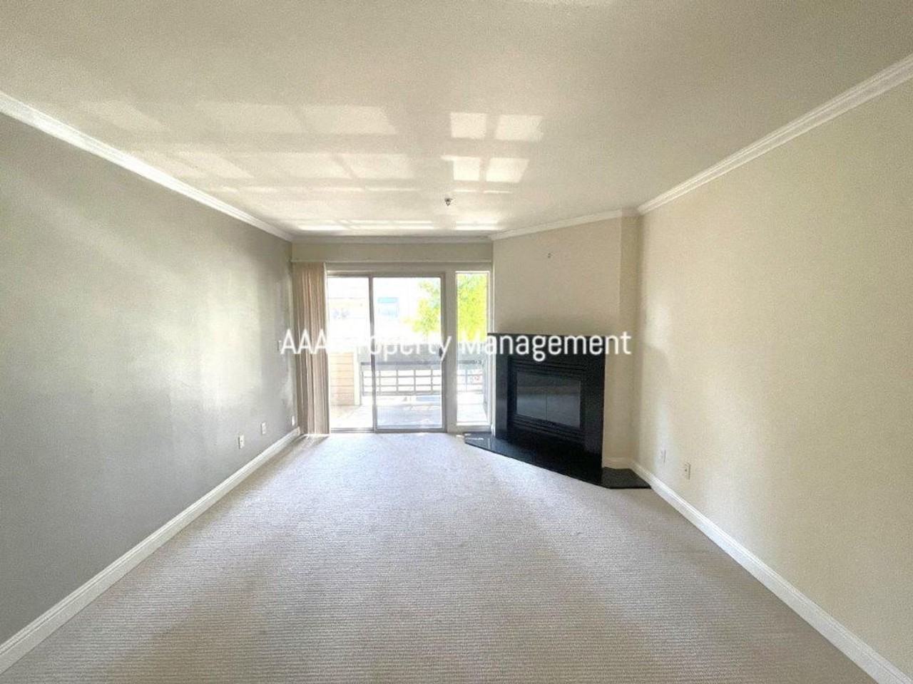 2530 Oak Rd #204 - Photo 2 of 26
