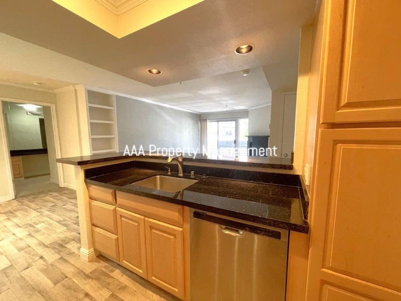 2530 Oak Rd #204 - Photo 7 of 26