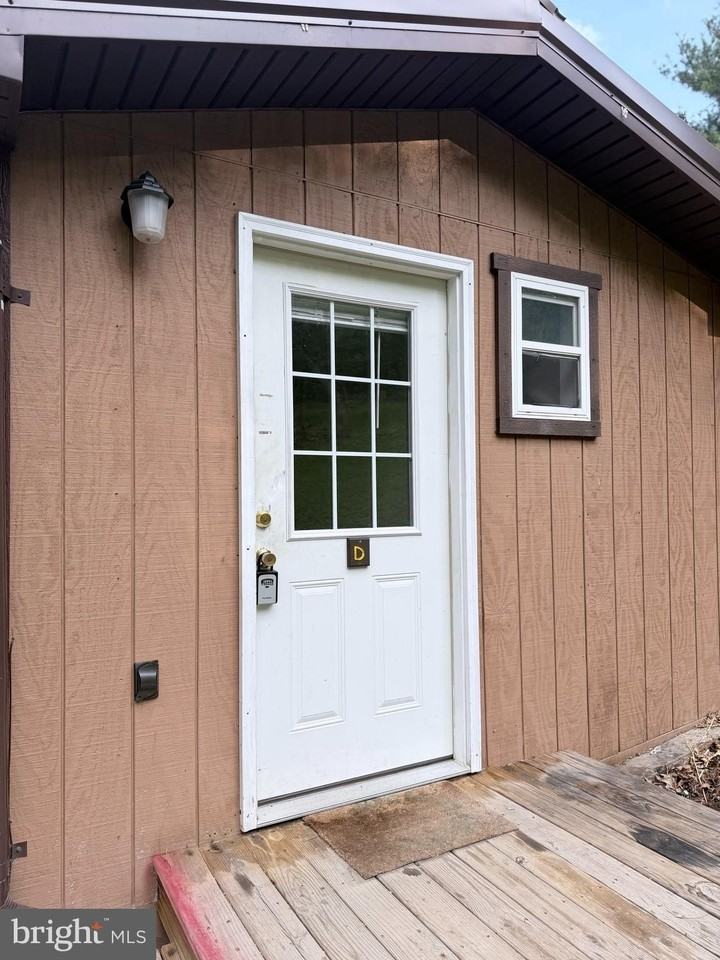 1499 Valley Rd #D - Photo 2 of 18