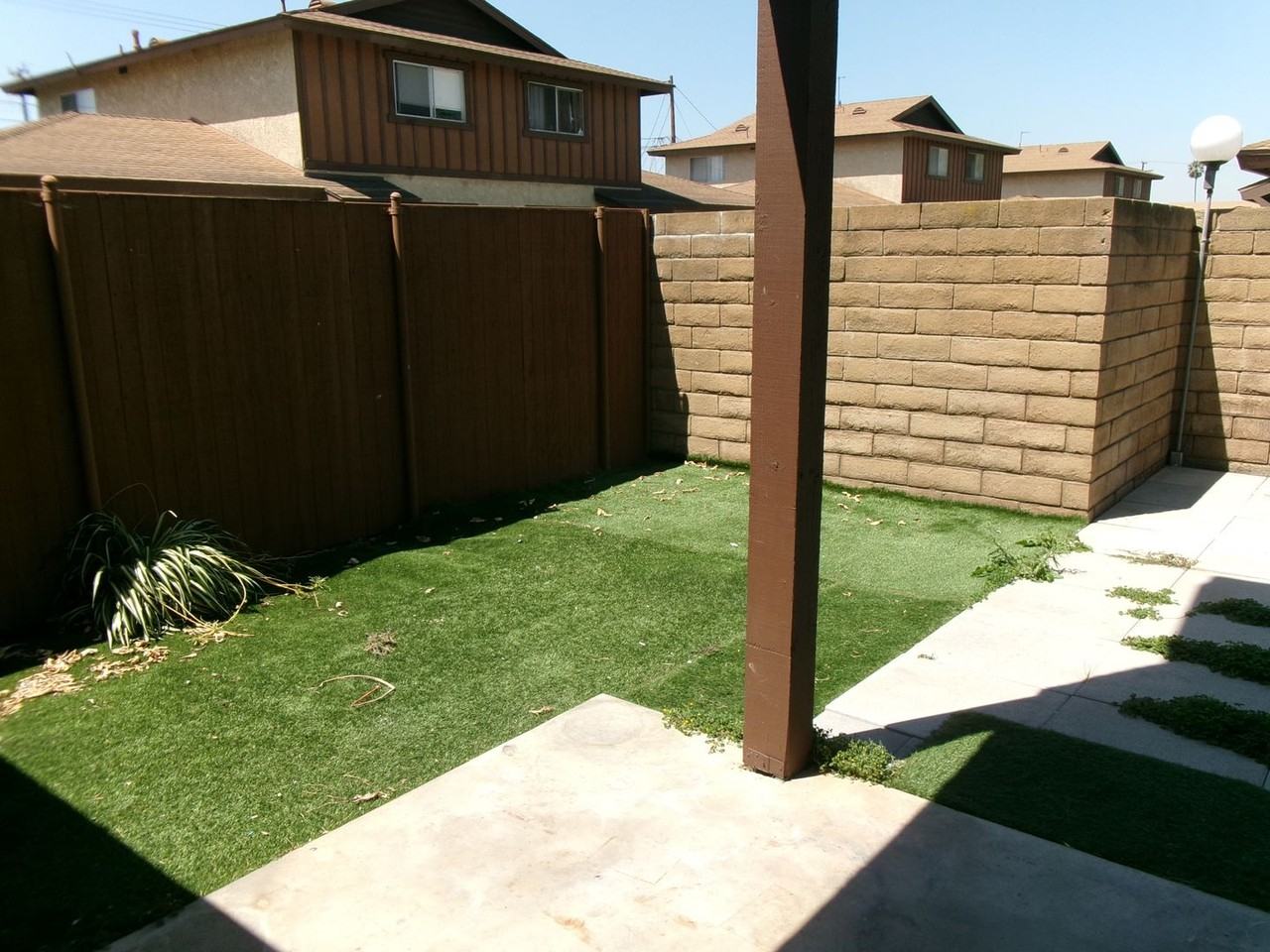 15713 Blaine Ave - Photo 5 of 8