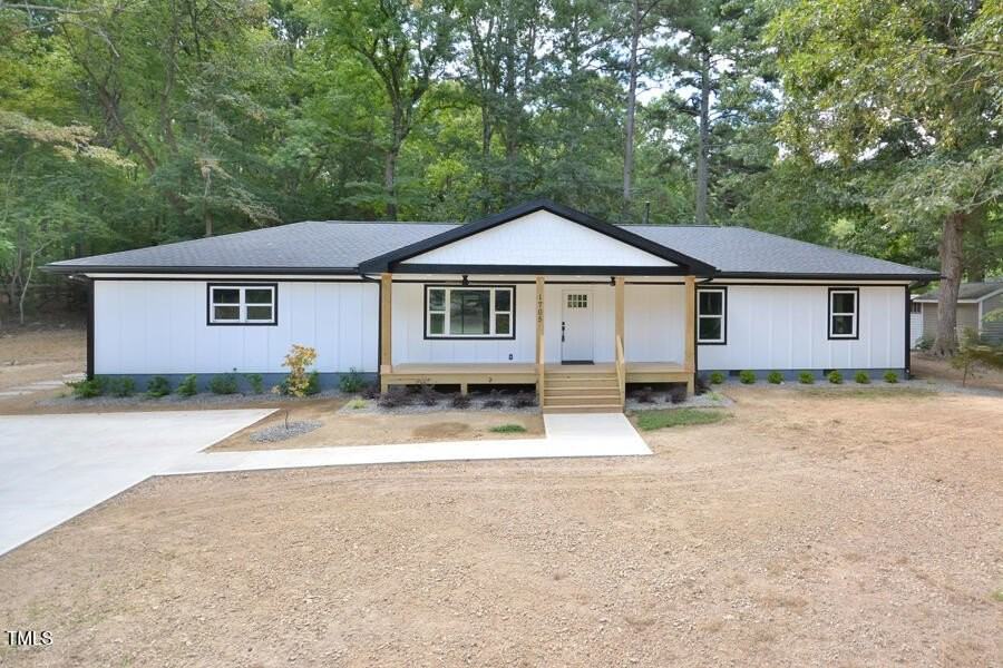 1705 Mason Rd - Photo 2 of 45