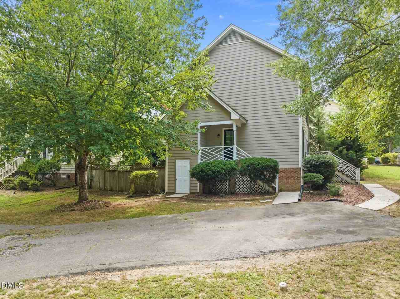 610 Woods Mill Cir - Photo 4 of 42