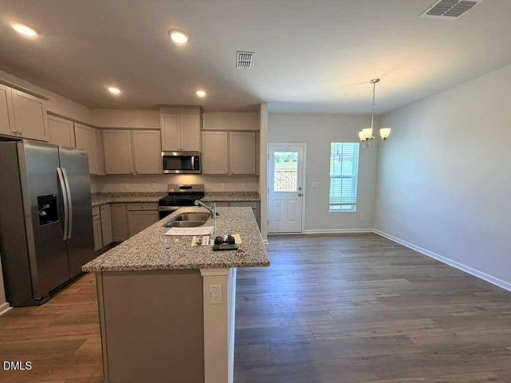 5024 Reader Way - Photo 6 of 26