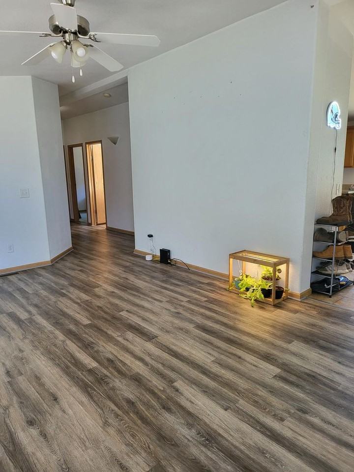 1756 Truman St - Photo 2 of 11