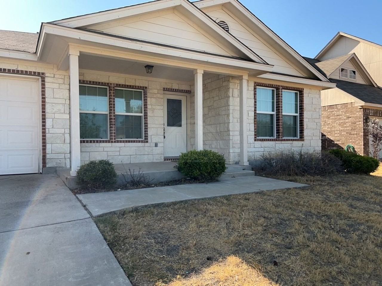6212 Blayney Dr - Photo 2 of 28