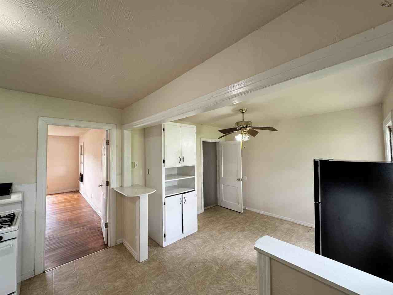1672 Keeler Ave - Photo 4 of 12