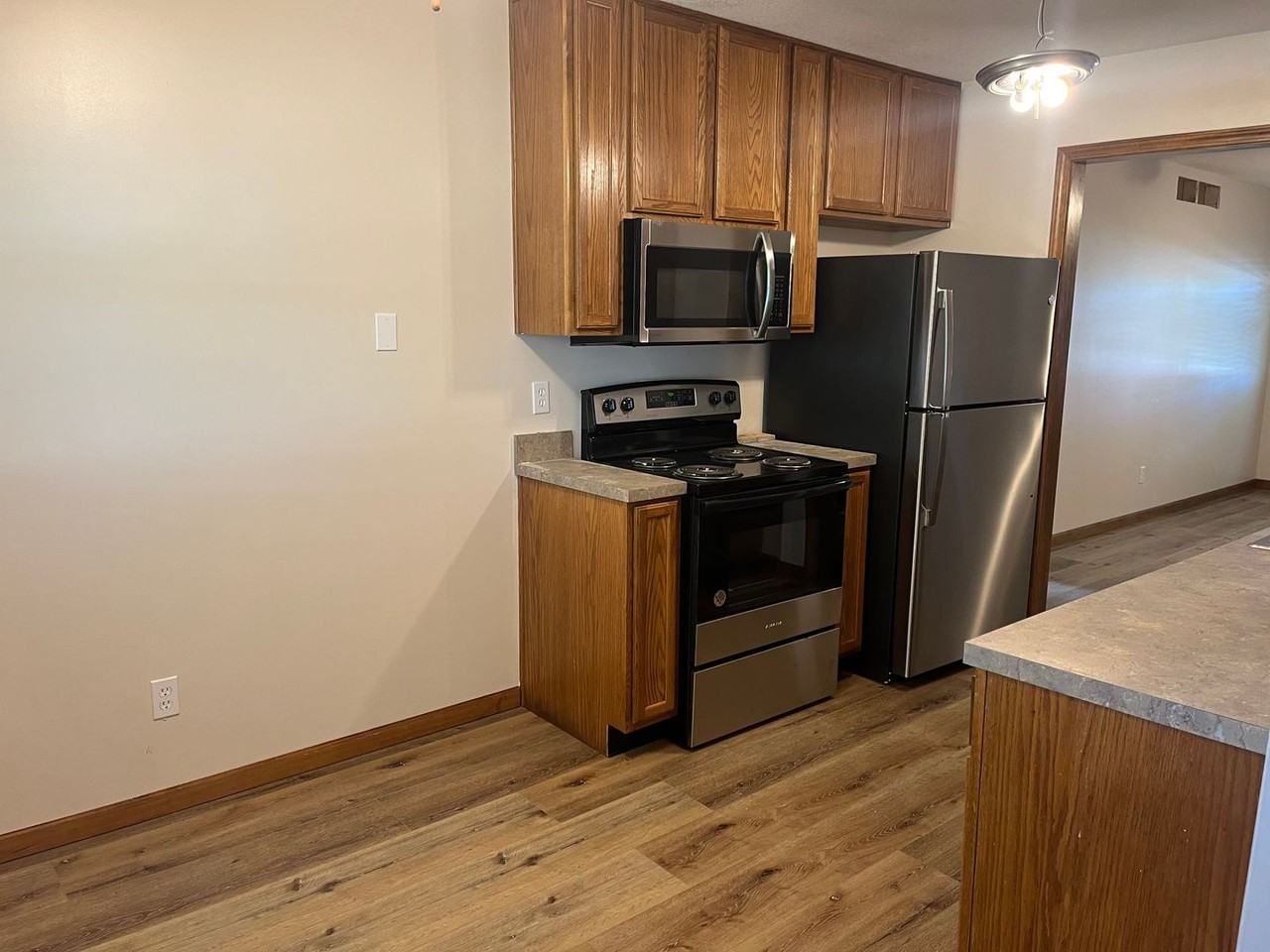 5210 Sw 19th Ter - Photo 4 of 9