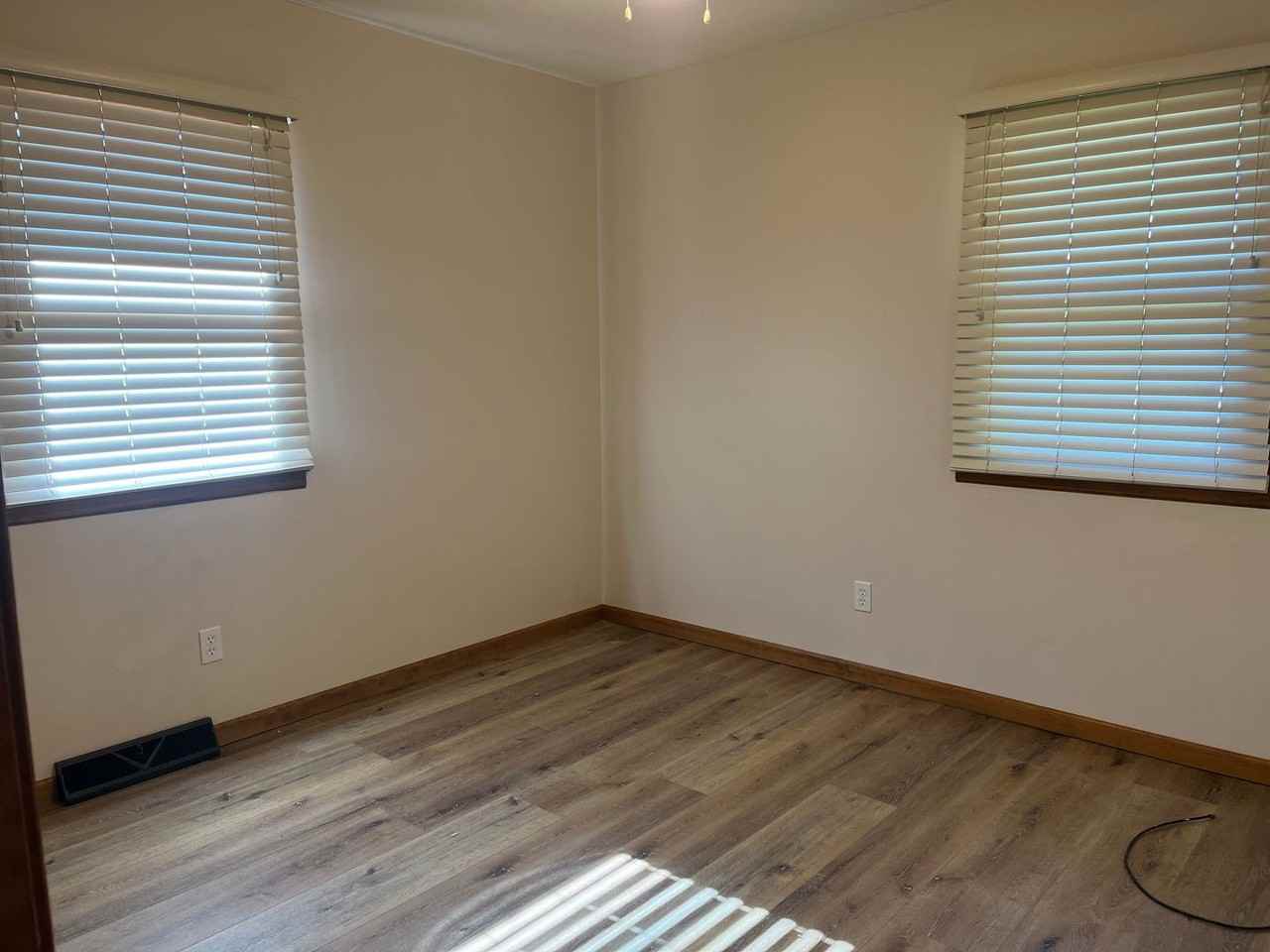 5210 Sw 19th Ter - Photo 6 of 9