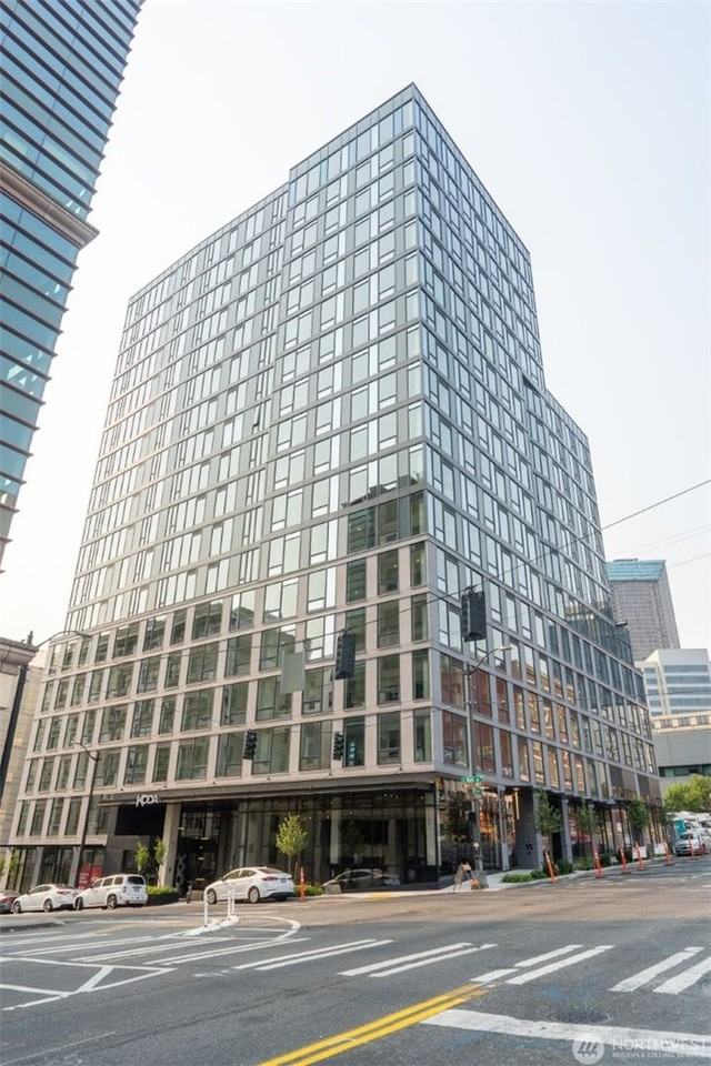 450 S Main St #1605