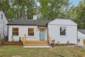 featured image of 1758 Emerald Ave Sw