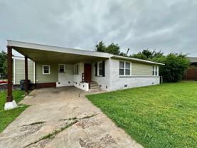 Duplex - Photo 1 of 1