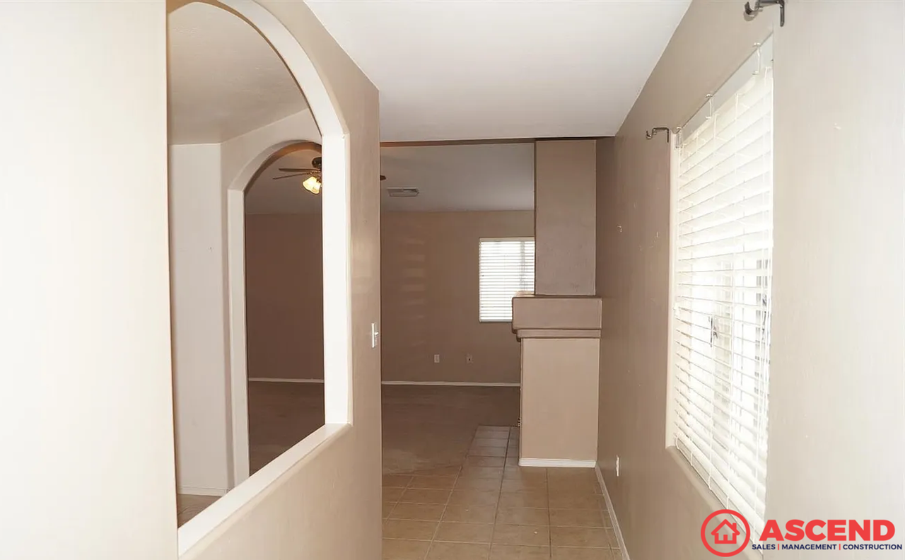 9722 Battersea Park Dr - Photo 2 of 8