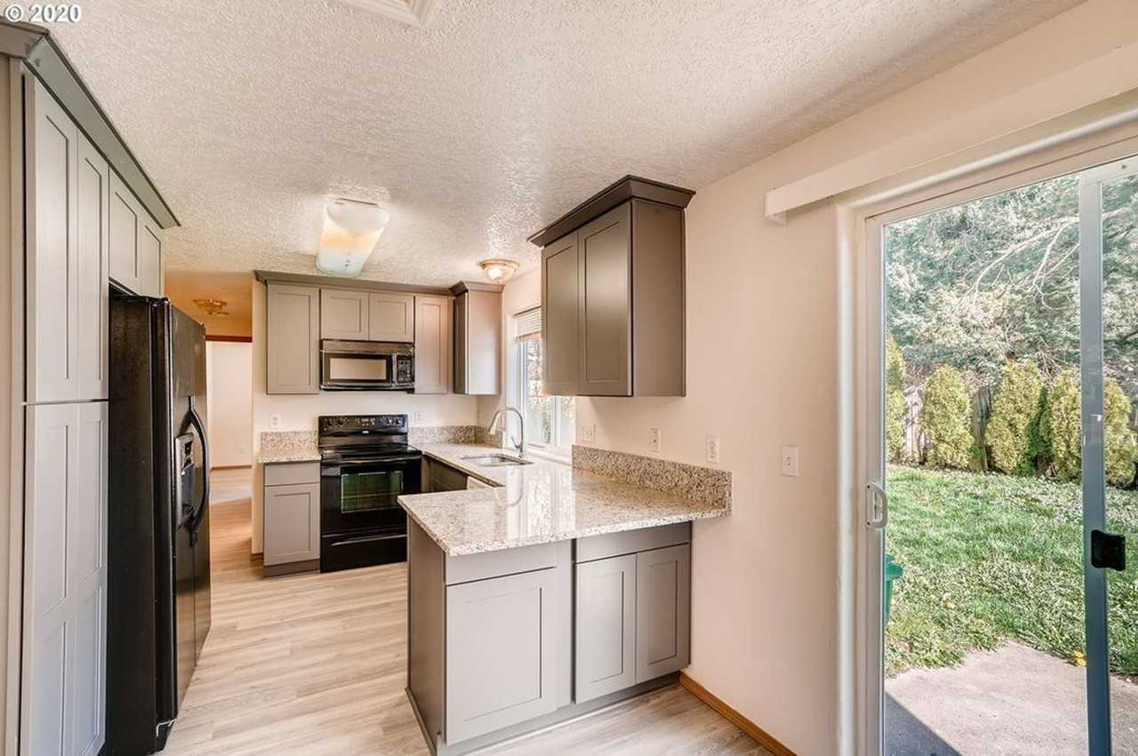 5524 Se 140th Pl - Photo 6 of 20