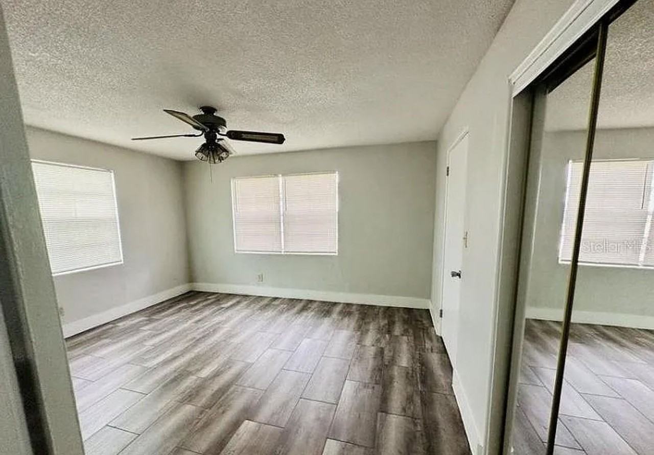 319 Golf Blvd - Photo 3 of 9
