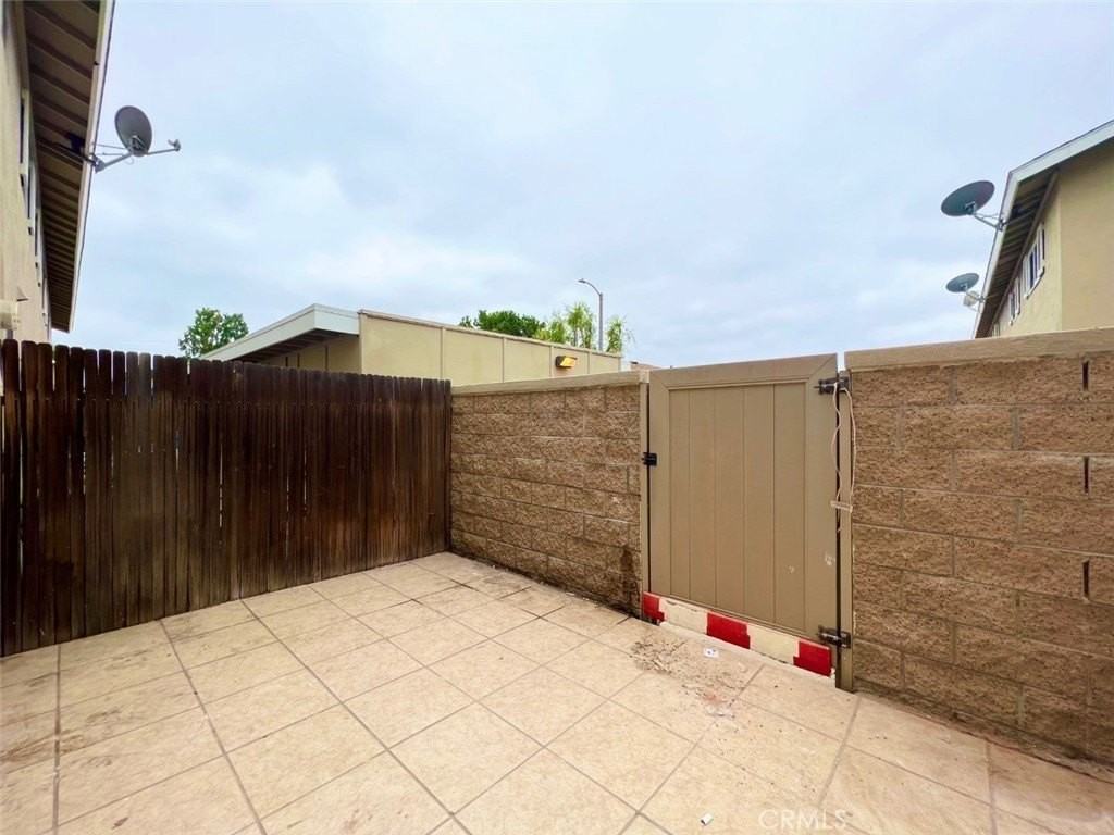 9912 Continental Dr - Photo 6 of 17