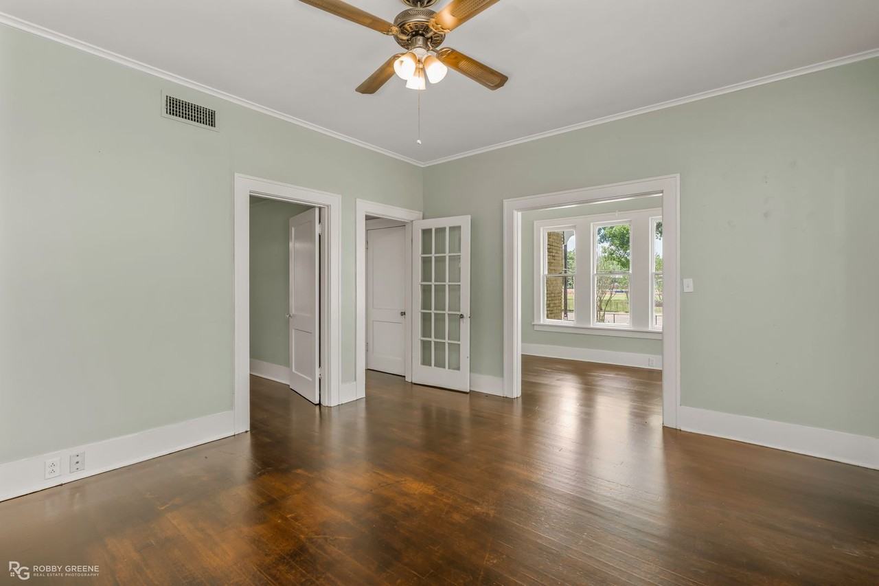 561 Forest Ave - Photo 6 of 19